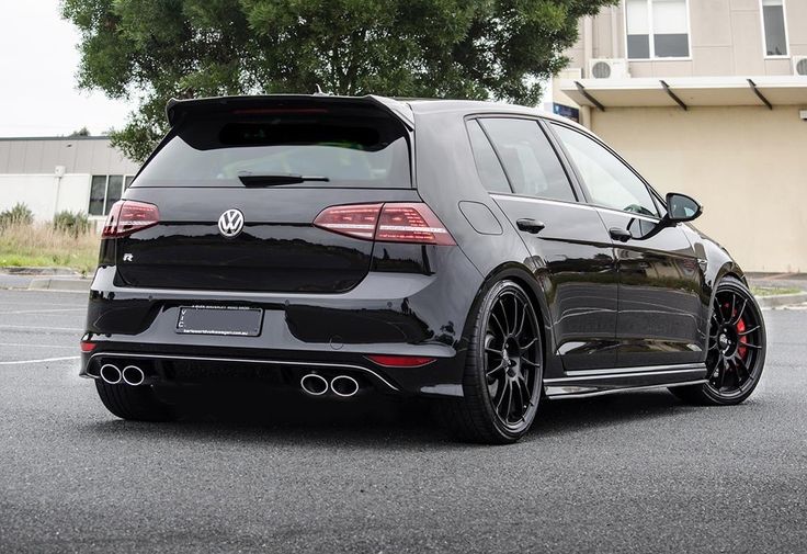 SAVAGE Black On Black Golf Mk7 R SAVAGE Black On Black Golf Mk7 R