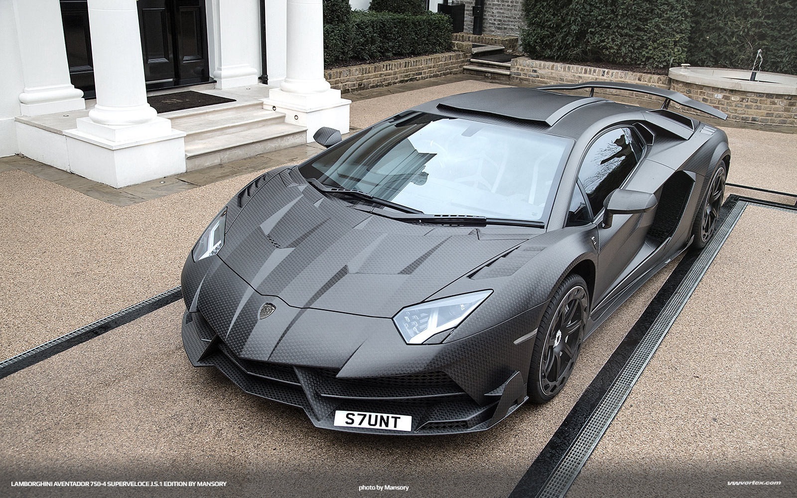 MANSORY_JS1_Edition_C2.jpg