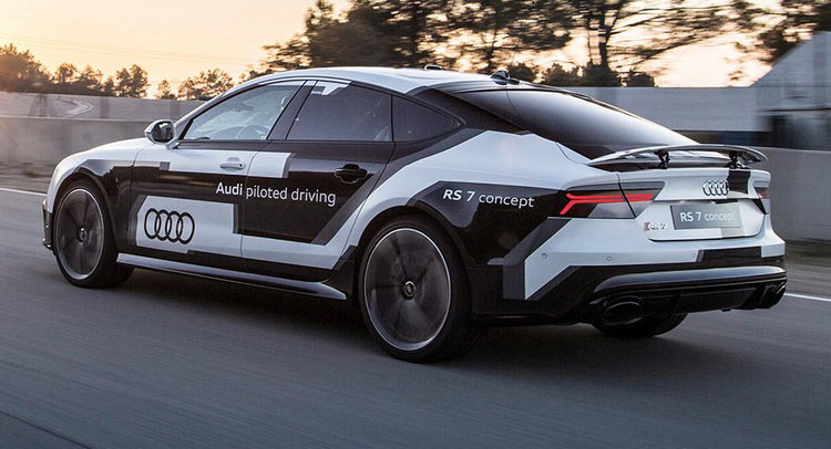 audi-rs7-piloted-laps-racetrack-2.jpg