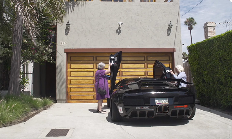 grandmas-driving-lamborghini-murcielago-00.jpg